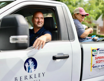 Berkley Schools in Huntington Woods 4th of July Parade